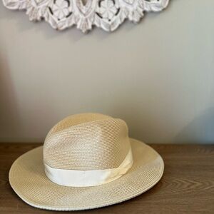 Banana Republic Stylish Cream Sun Hat